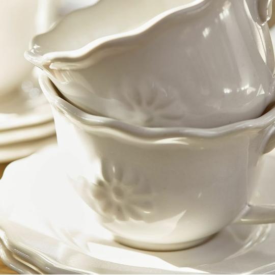 mediterran viragos tanyer szett feher tengerparti bezs krem szinu unnepi vintage leveles tanyer antikolt elegans luxus luxus.jpg